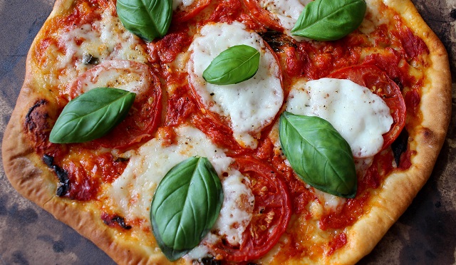 Dlaczego pizza smakuje prawie wszystkim?